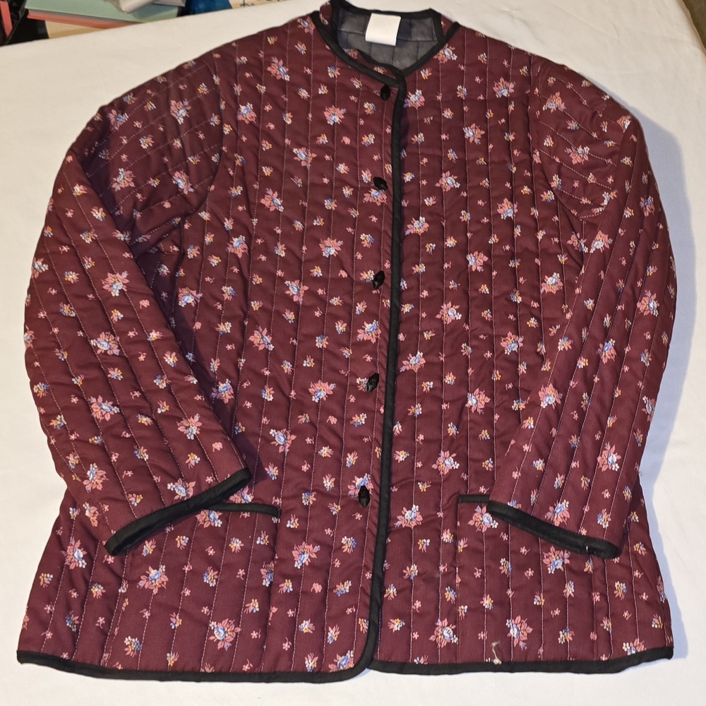 Vintage Floral Quilted Women's Jacket - Burgundy M Cottagecore Grandmother